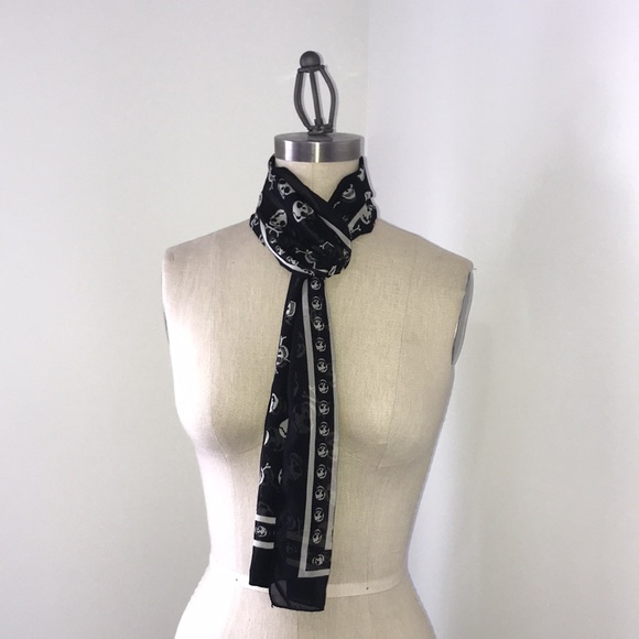 Scarf - Picture 6 of 6